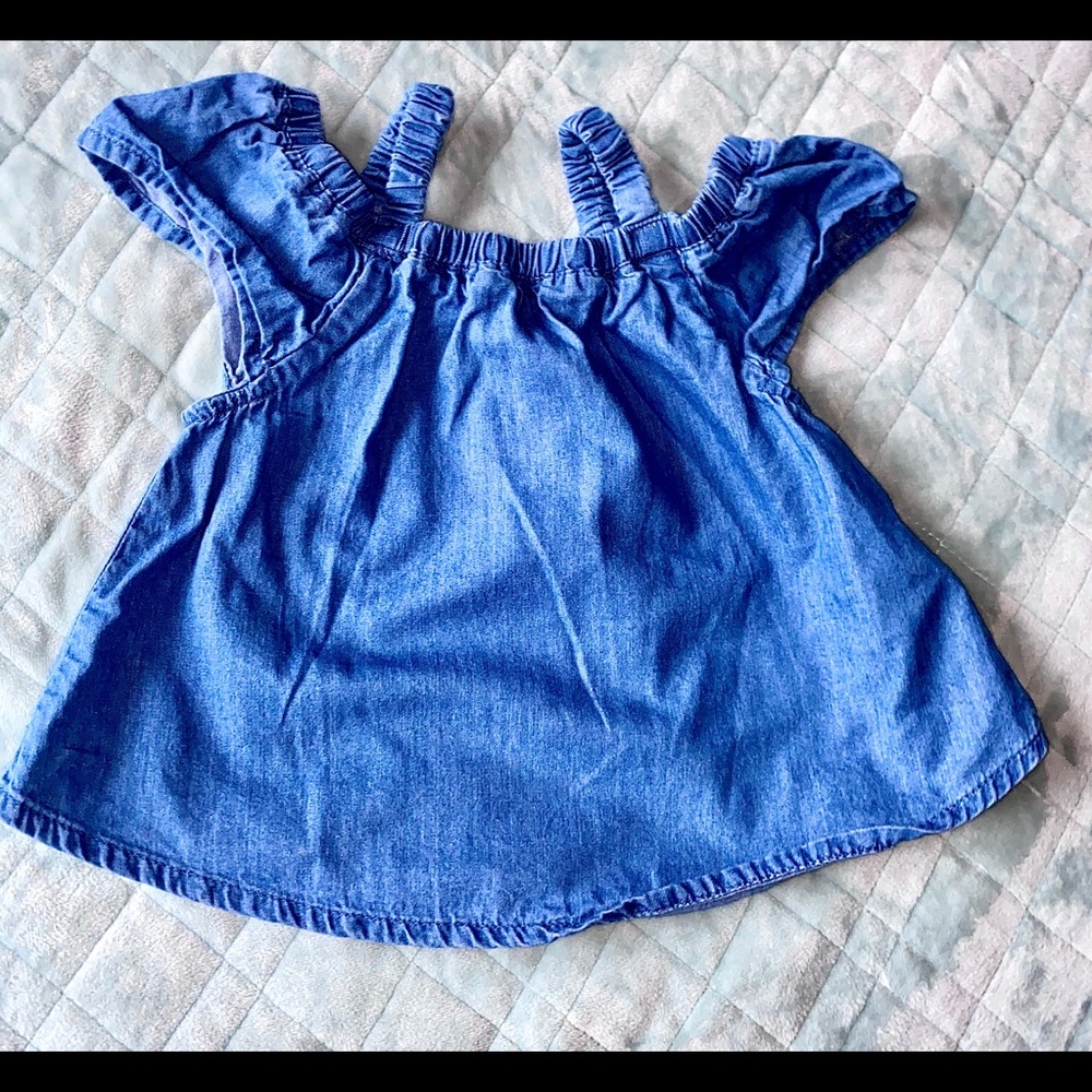 Welcome to Ariana’s closet